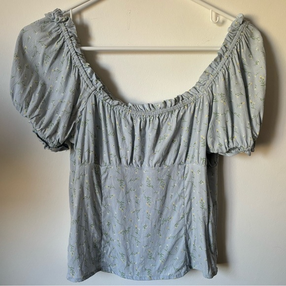 Elodie Light Blue w/ Delicate Floral Print Short Puff Sleeve Bodice Style Top - Picture 8 of 12